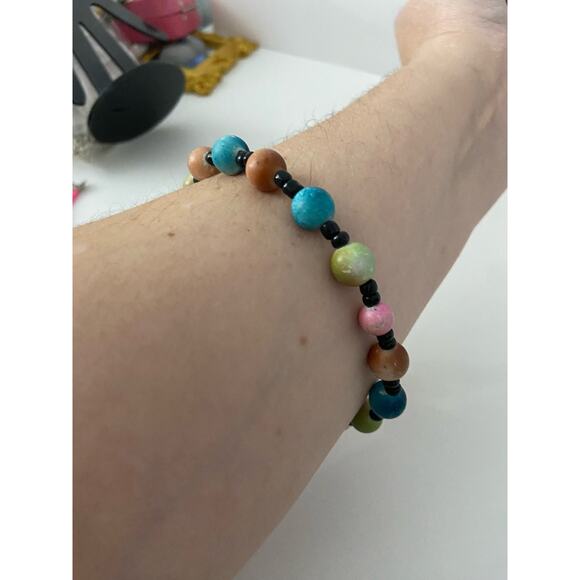 Handmade colorful bead bracelet - Picture 2 of 4